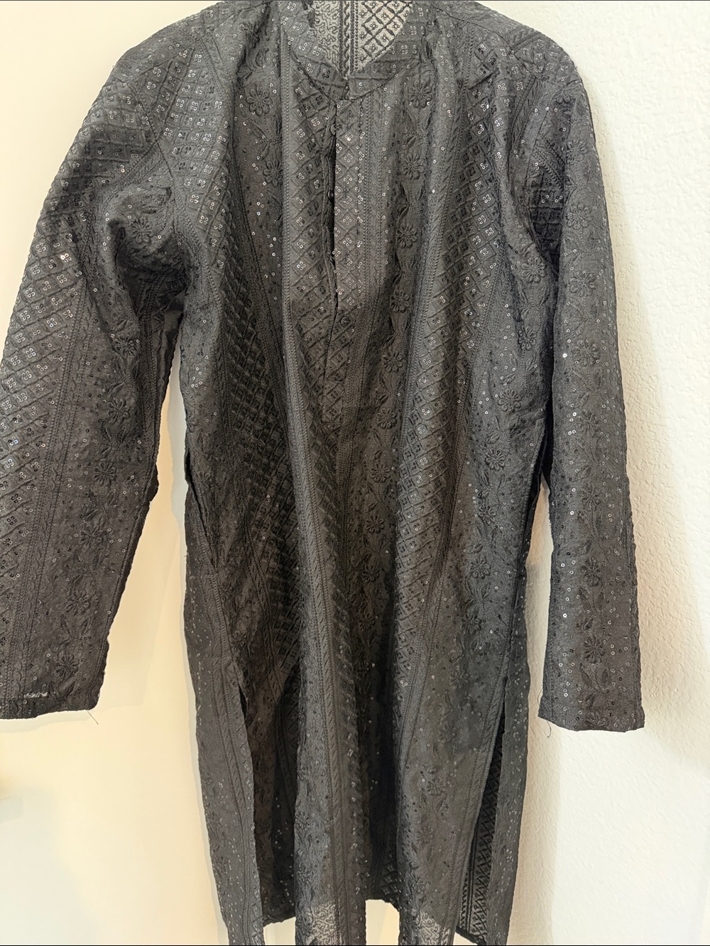 Men's Black Embroidered Kurta